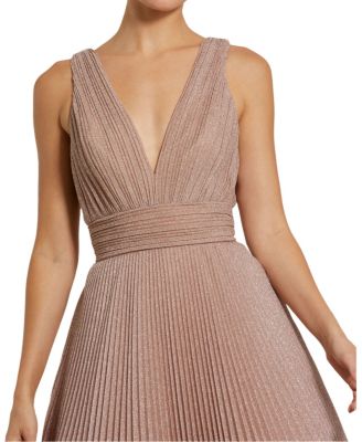 Shimmering Georgette Pleated Sleeveless Gown