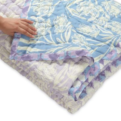 Lilac Bloom Handcrafted Cotton Quilt, King