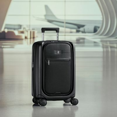 Mythic Frequent Flyer Carry On Spinner Suitcase