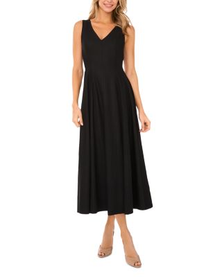 Sleeveless V Neck Pleated Maxi Dress