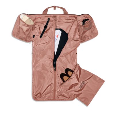 Monaco Garment Duffle Bag, Warm Rust