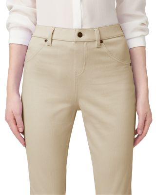 High Rise Ultra Soft Denim Capri Leggings in Medium Wash