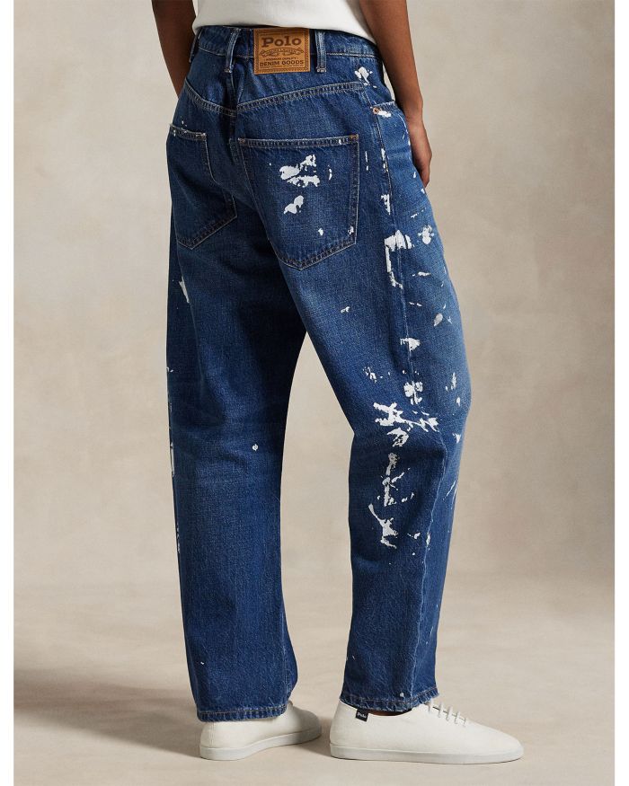 Relaxed Tapered Jeans