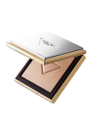 Light Glowing Highlighter Powder