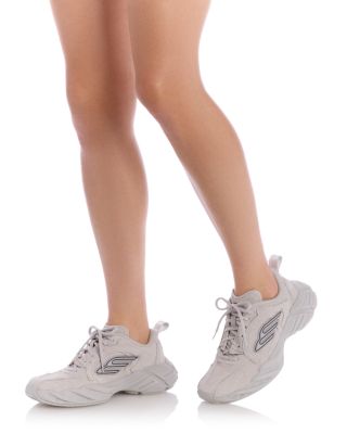 Women&#39;s Monday Sneakers