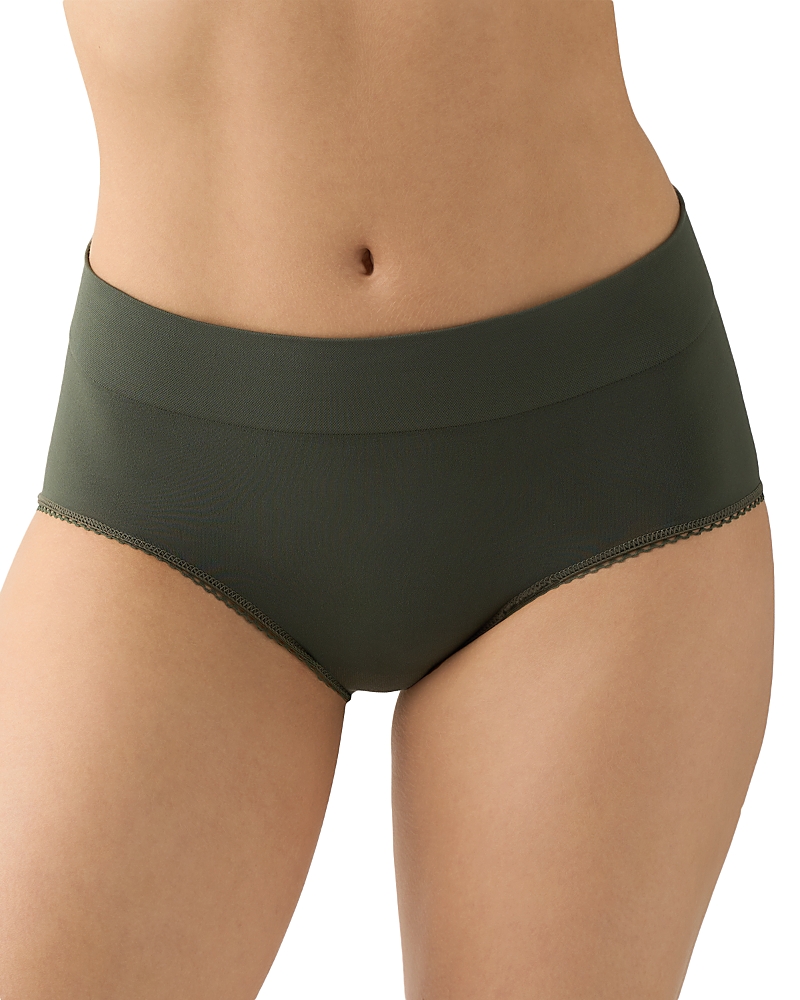 Wacoal Feeling Flexible Seamless Brief In Green
