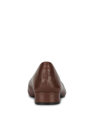 Women's Trustee Round Toe Flats