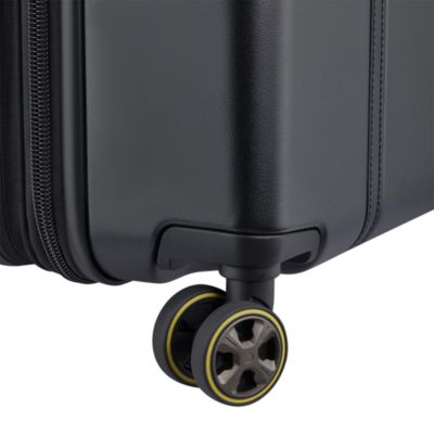 Cadence Expandable Medium Spinner Suitcase
