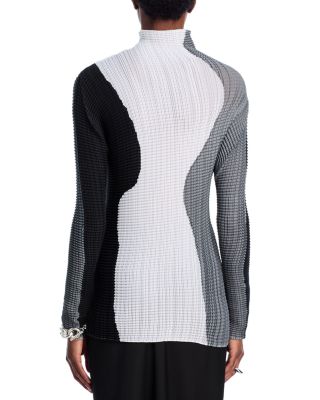 Abstract Tint Pleated Top