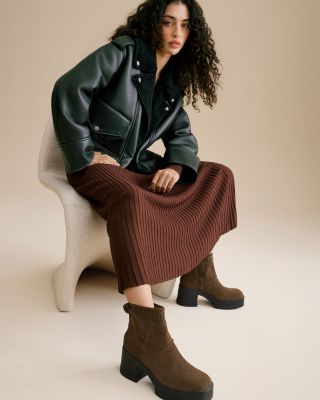 Women's Moxy Chelsea Suede Boots