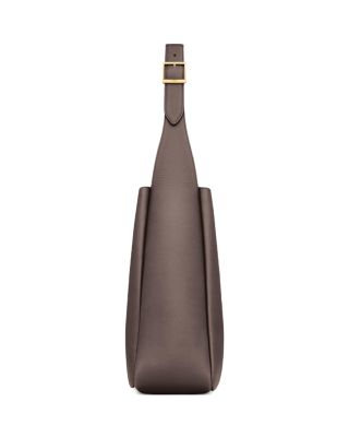 Le 5 A 7 Supple Large Shoulder Hobo Bag In Grained Leather