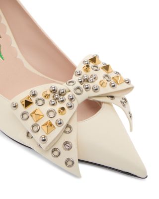 Women&#39;s Pointed Pumps