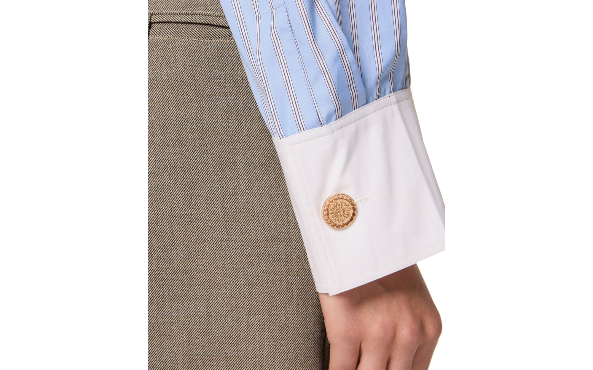 Cropped Shirt with Tie — Image 4