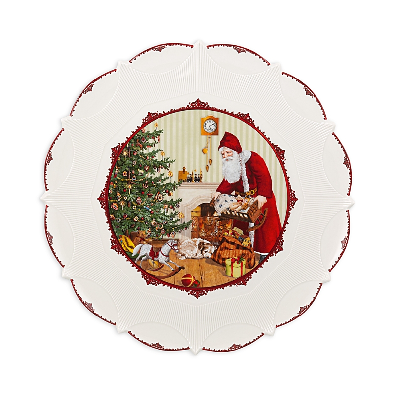 Villeroy & Boch Toy's Fantasy Santa Brings Gifts Large Pastry Plate