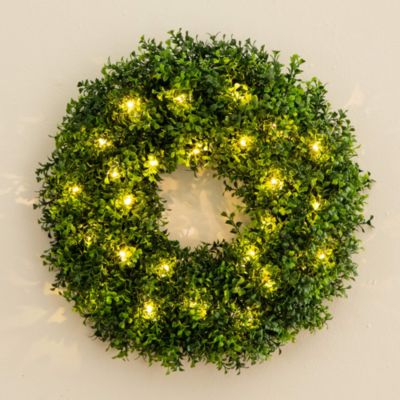 18" Pre-Lit Artificial Boxwood Wreath with 25 Warm White LED Lights