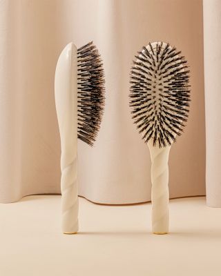 N.01 The Large Universal Shine & Care Hair Brush - Creamy White
