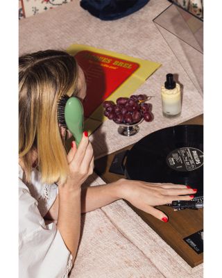 N.01 The Small Universal Shine & Care Hair Brush - Almond Green