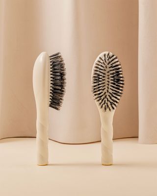 N.01 The Small Universal Shine & Care Hair Brush - Creamy White