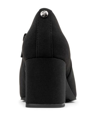 Women&#39;s Pleeze Shooties