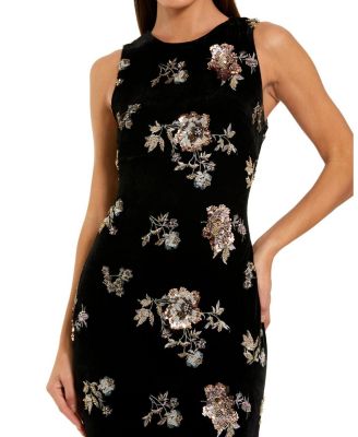  Embellished Velvet High Neck Sleeveless Gown