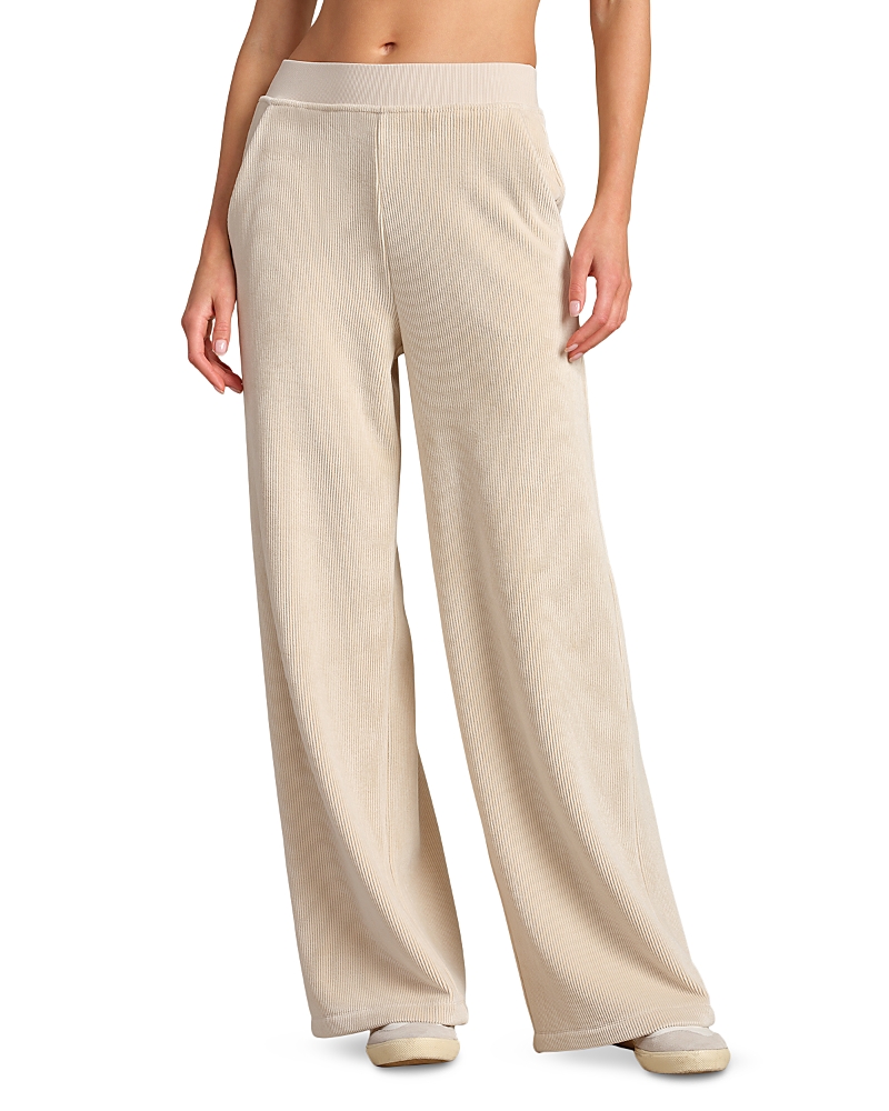 Rhone Plush Sweatpants In Brown