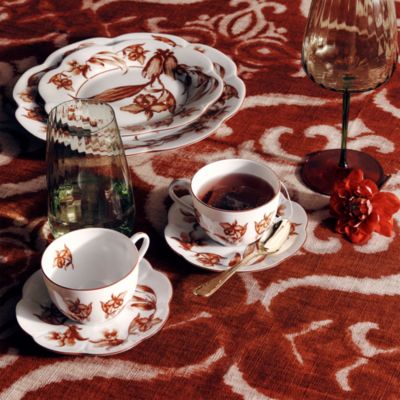 Rouge de Fer Porcelain Dinnerware Collection