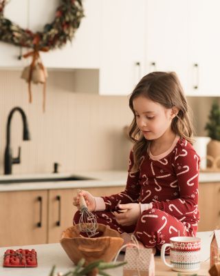 Girls' Candy Cane Print Pajama Set - Little Kid