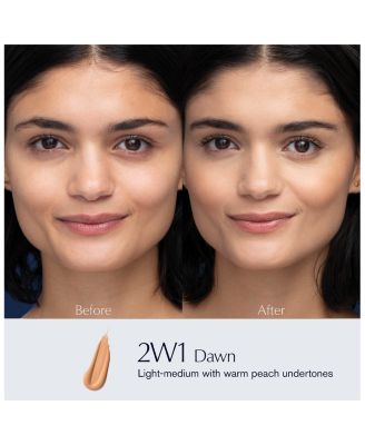 Double Wear Stay-in-Place Liquid Foundation