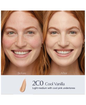 Double Wear Stay-in-Place Liquid Foundation