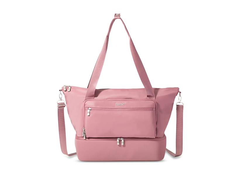 Baggallini The City Escape Collection Park Ave Weekender Bag In Pink