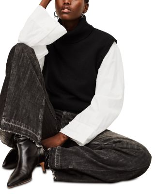 Fadou Mid Rise Flare Jeans in Blackstone