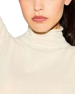 Featherweight Cashmere Turtleneck Sweater 