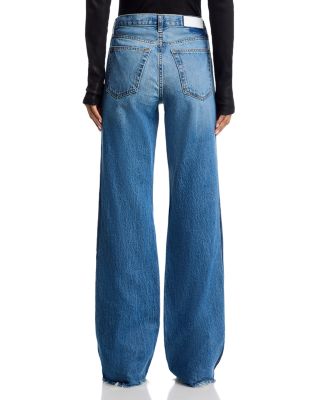 The Californian Mid Rise Jeans in Mid 70s Shadow