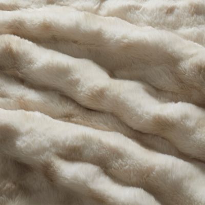Heated Luxe Faux Fur Throw Blanket - Exclusive