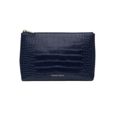 Modern Picnic The Snacker Pouch In Blue