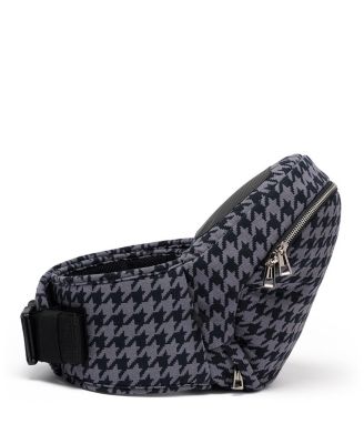  Brio Belt Toddler Carrier