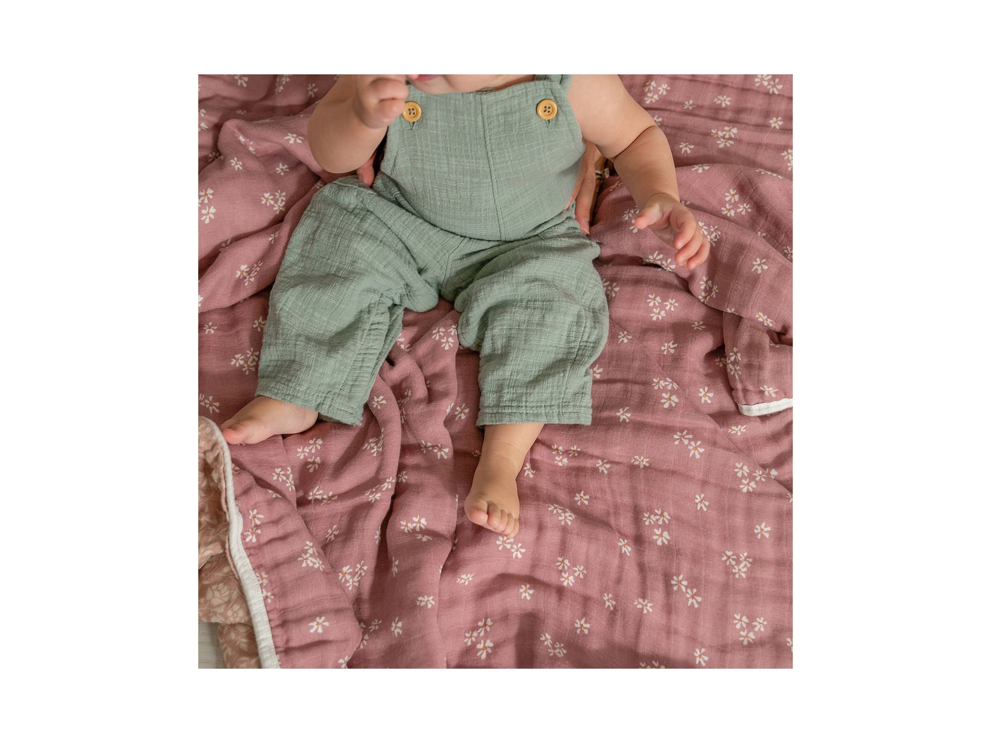 Aden and Anais Floral Muslin Dream Blanket — Image 5