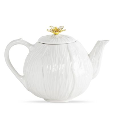 Gardenia Teapot