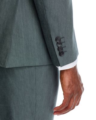 Capri M&eacute;lange Solid Slim Fit Suit