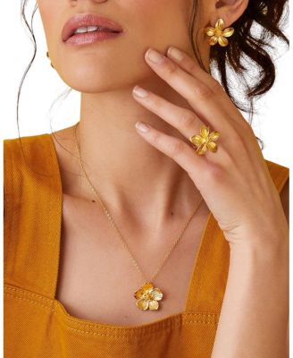 Buttercup Gold Flower Pendant Necklace
