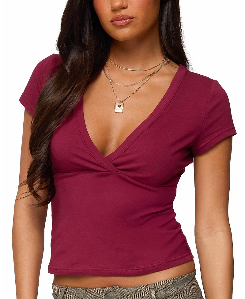 Edikted Merinda V Neck T Shirt