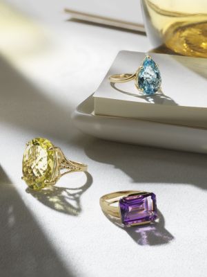 Amethyst East-West Ring in 14K Yellow Gold 