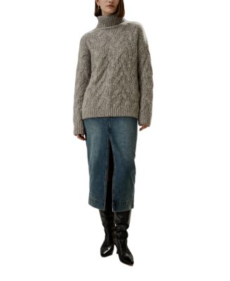  Cable-Knit Cashmere Turtleneck Sweater