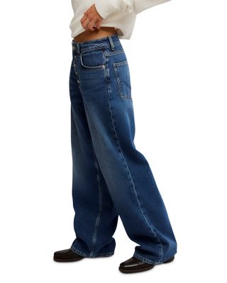 Nia Boyfriend High Rise Jeans in In Too Deep