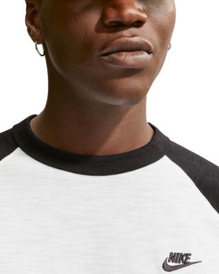 Sportswear Club Raglan Shirt