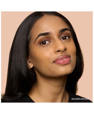 Weightless Skin Oil Controlling Foundation SPF 15 with Hyaluronic Acid