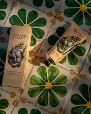 Seaweed Body Scrub 4.1 oz.