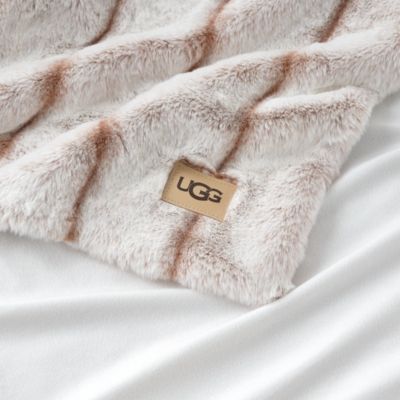 Stasia Ribbed Plush Throw Blanket