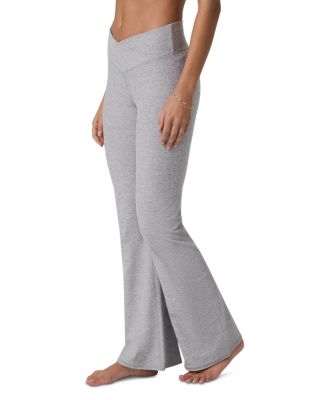 Elevation Rhythm Flare Leggings