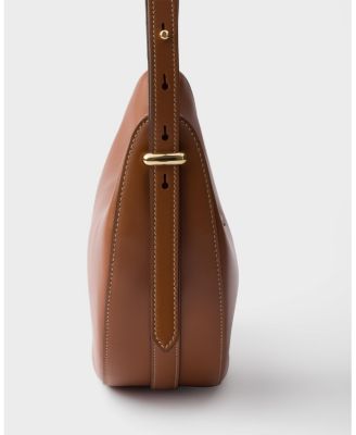  Arque Small Leather Shoulder Bag
